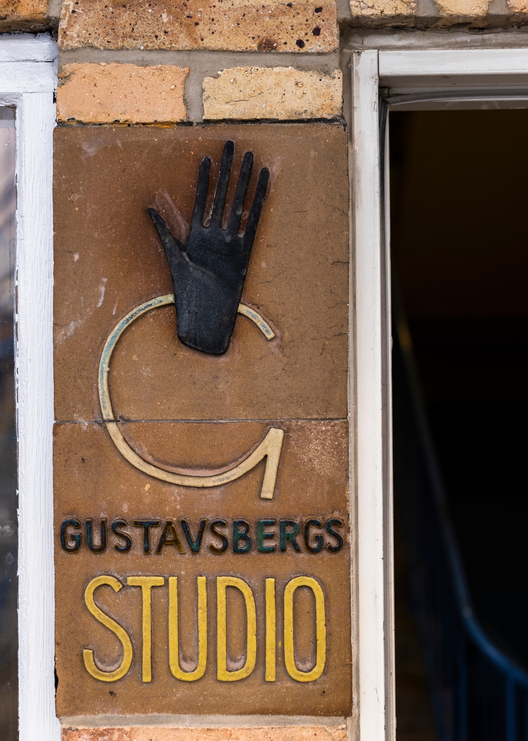 Bild på hand bokstaven G i Gustavsbergs Studio