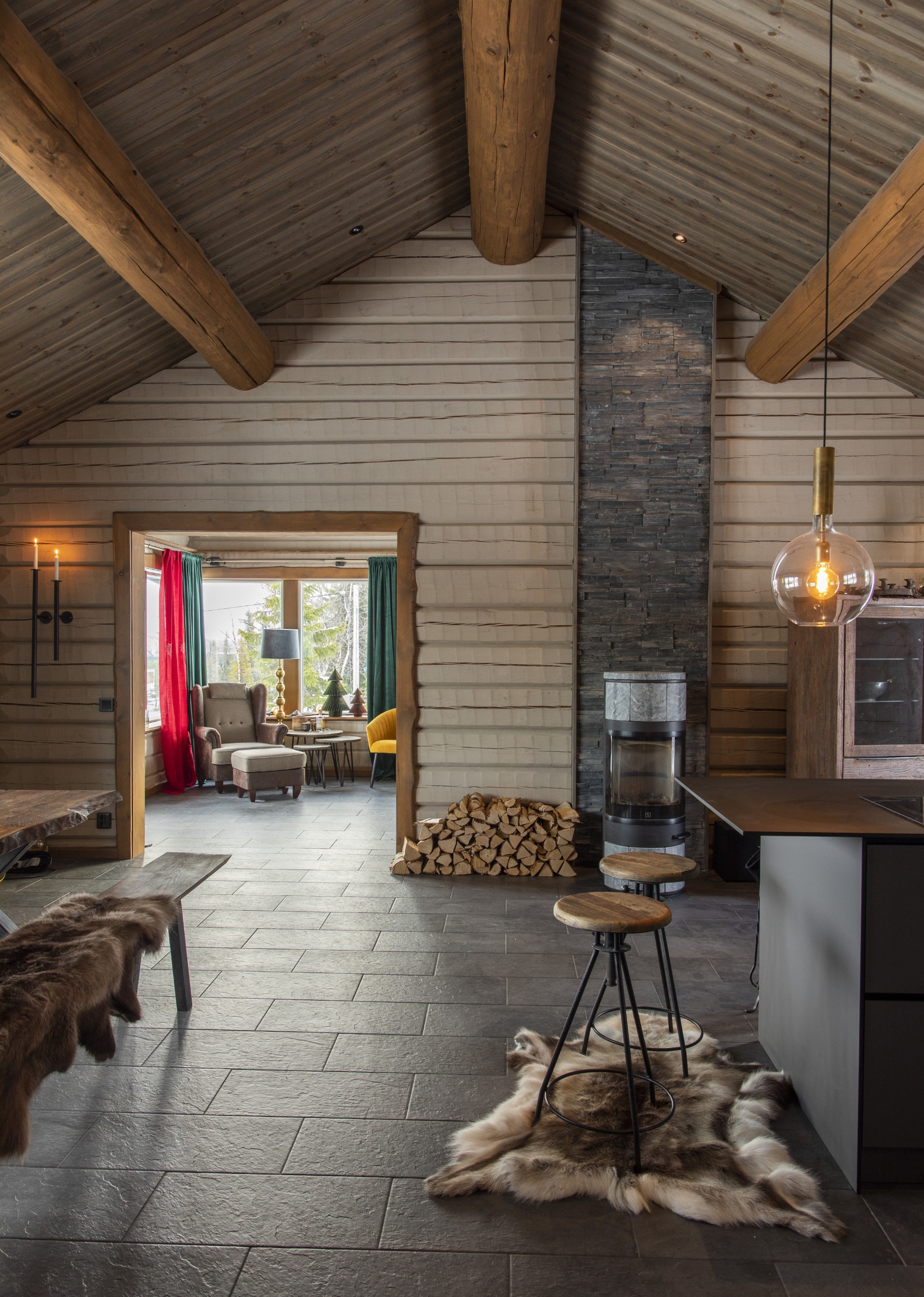 Klinker timmerhus kamin